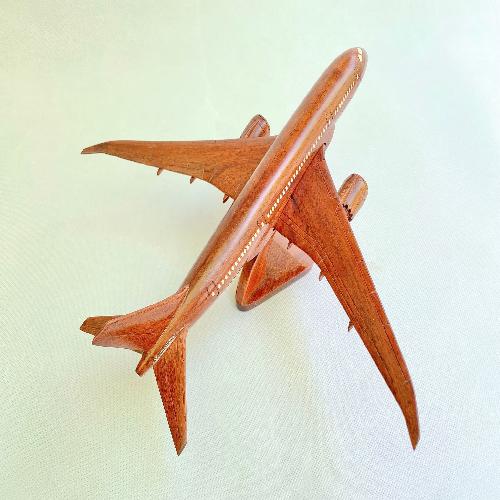 Boeing 777