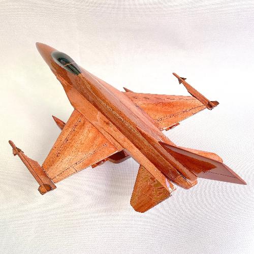 F-16 Fighting Falcon