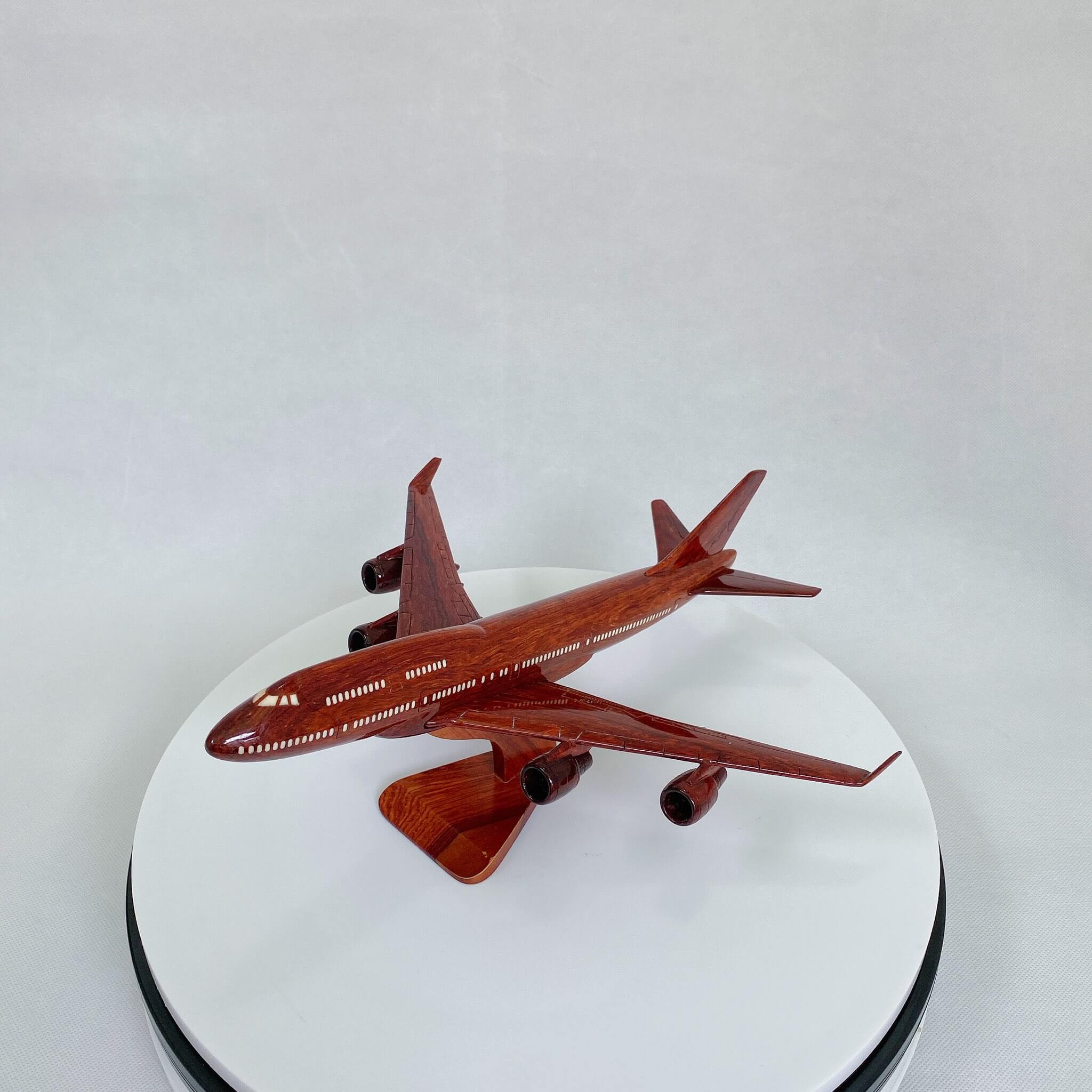 Boeing 747
