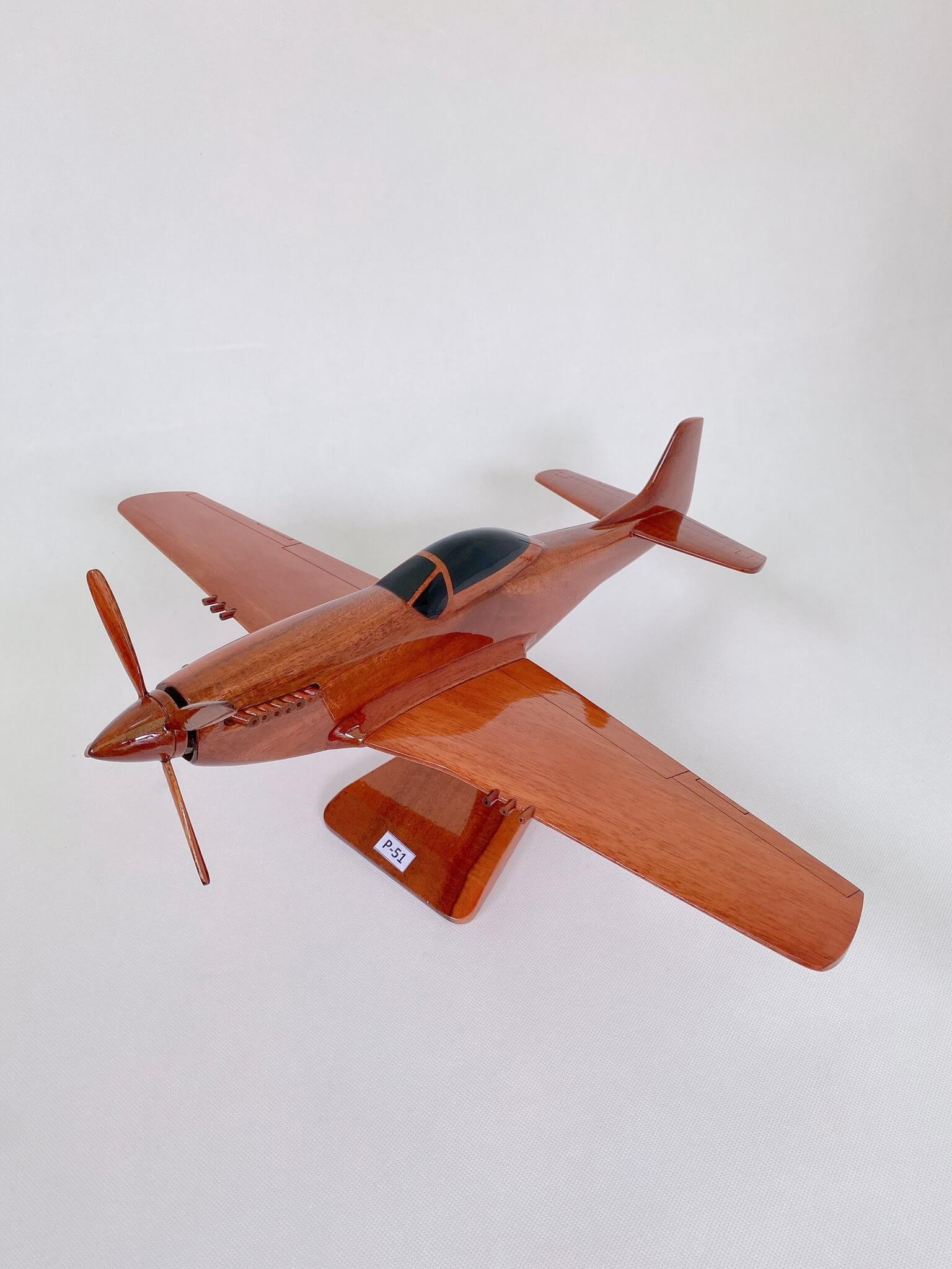 P.51 MUSTANG
