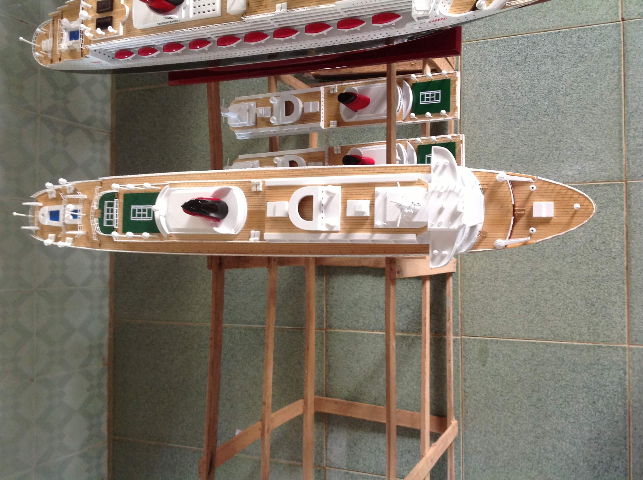 queen mary 2