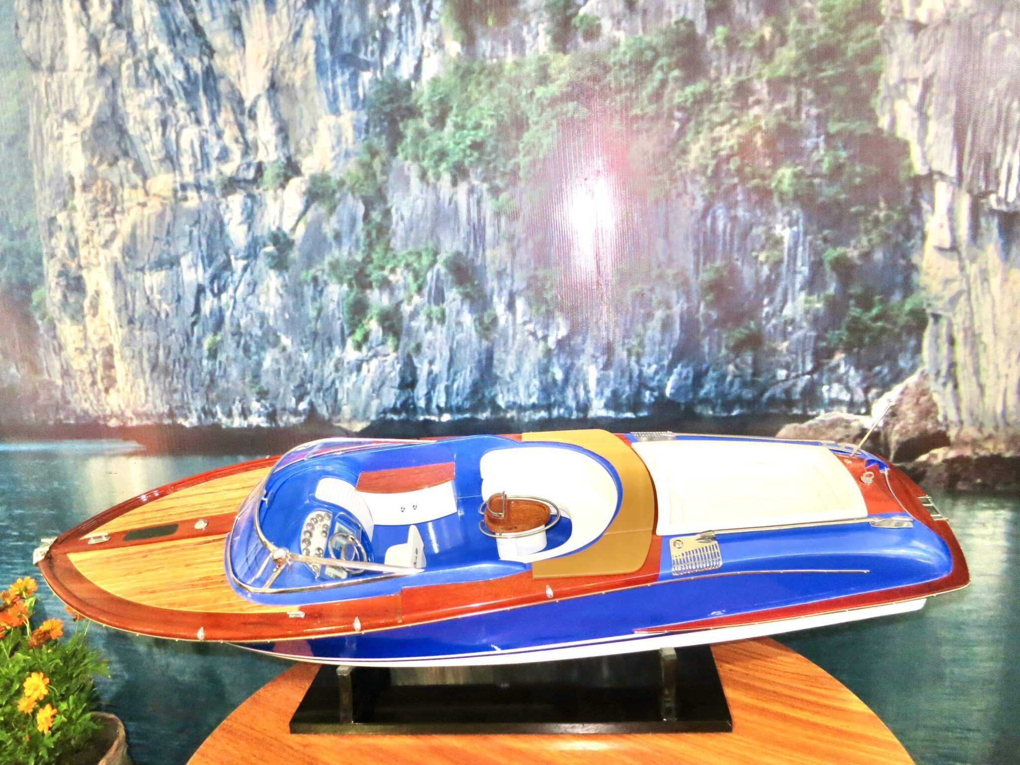 riva gucci 01