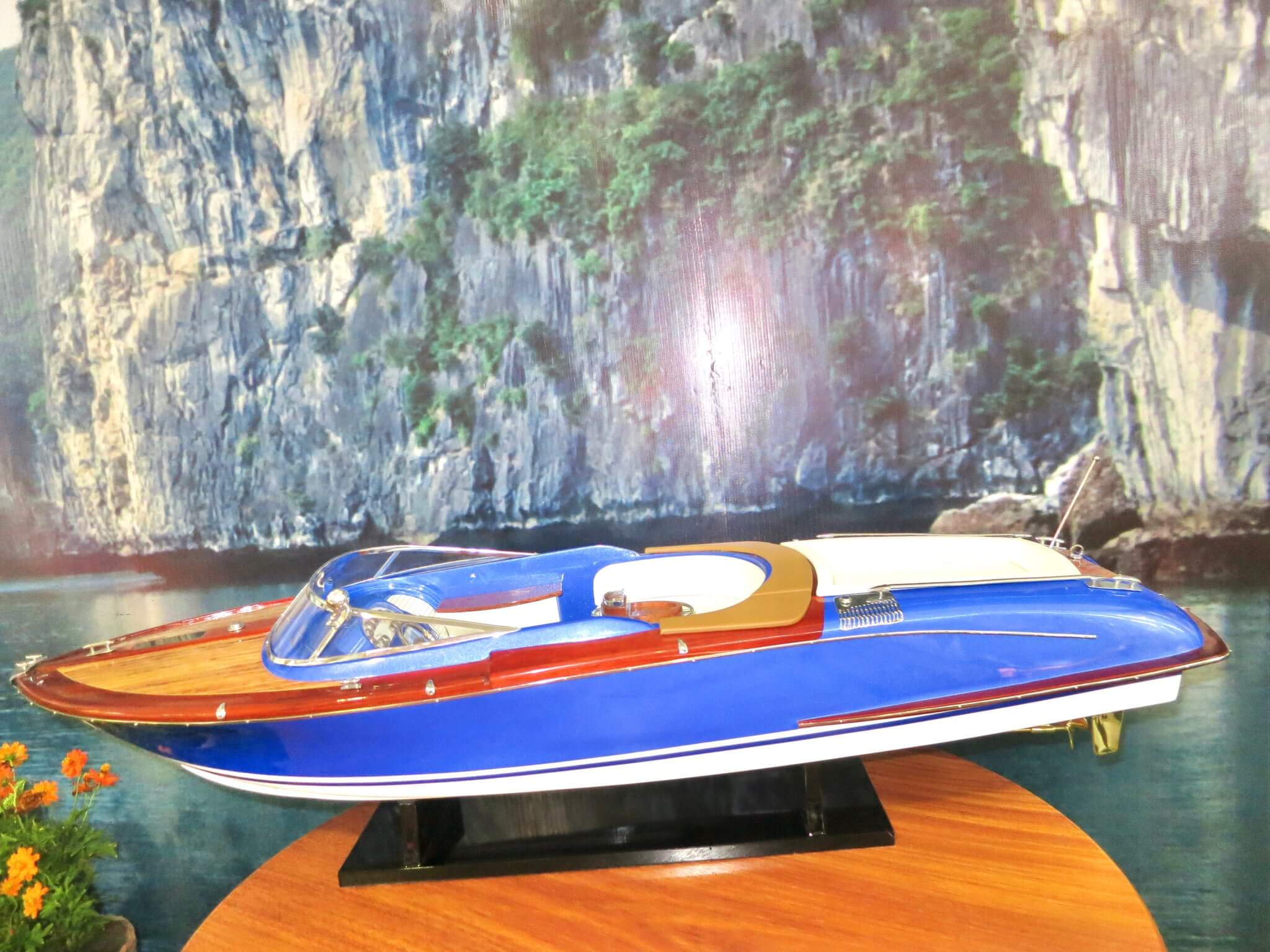 riva gucci 01