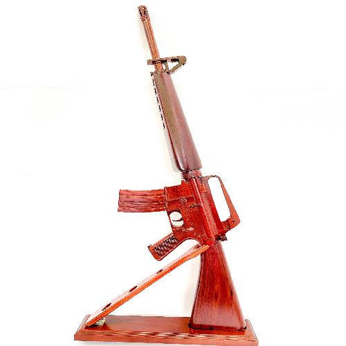 M-16 Guns M-16 Guns
