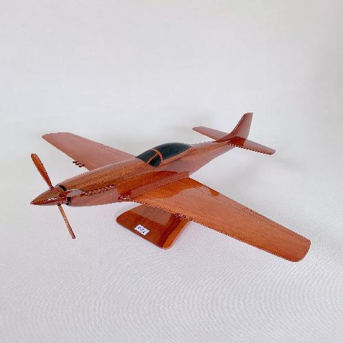 P.51 Mustang rose-wood